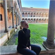 Ciao! mi chiamo Costanza, sono al 4 anno di giurisprudenza e offro ripetizioni per elementari, medie e liceo